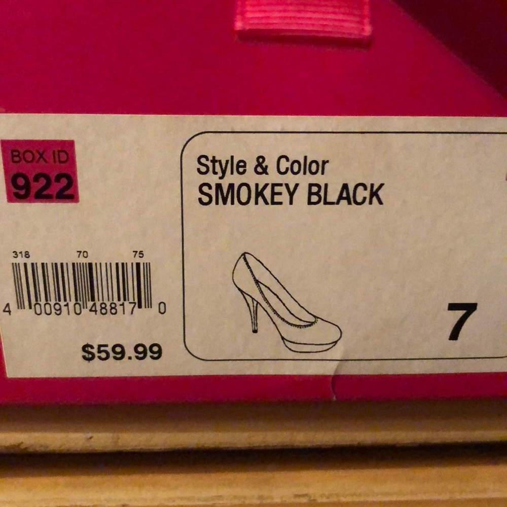 Shoes - Picture 2 of 2